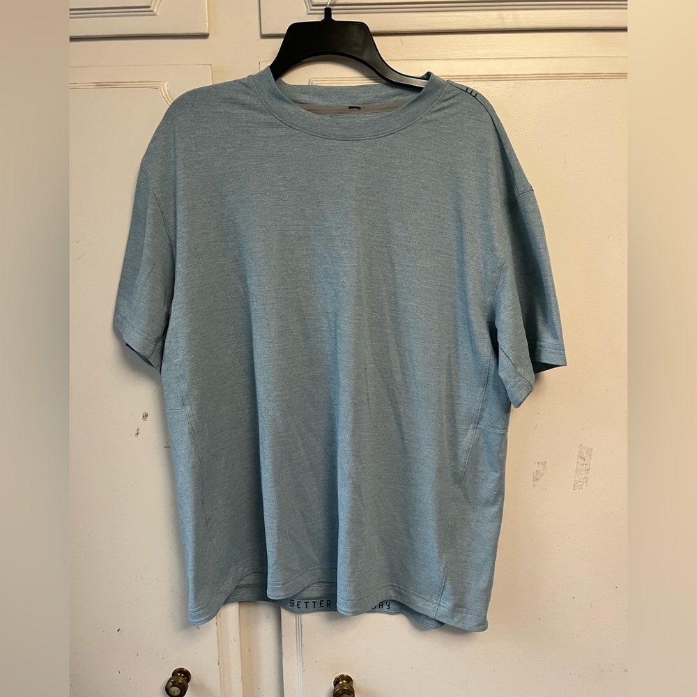 Lululemon T-shirt